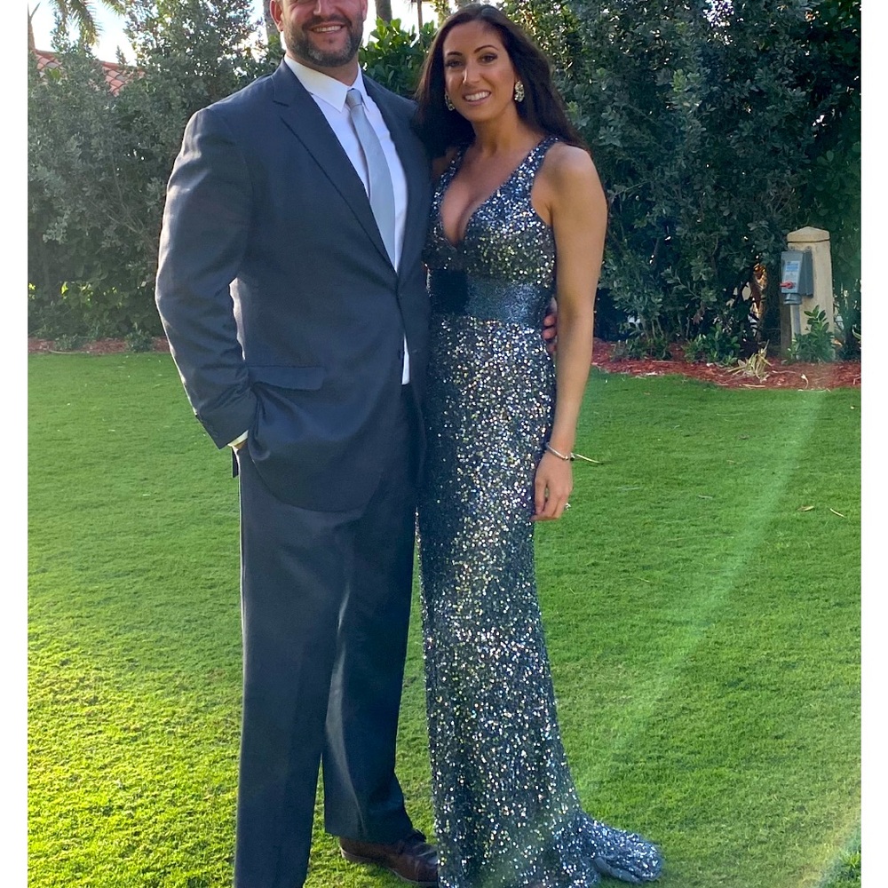 Mac Duggal Sequin Column Gown, size 4, in charcoal